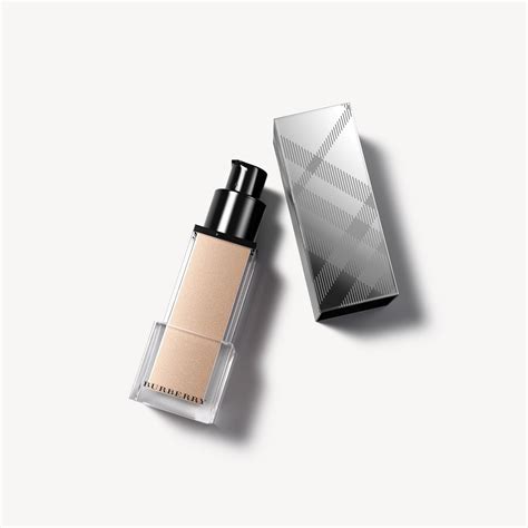 Burberry Nude Radiance No. 01 Fresh Glow Luminous Fluid